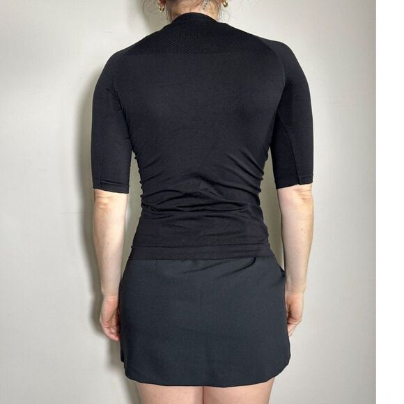 VARLEY Black Mesh Short Sleeve Workout Top Size Small - Picture 2 of 3